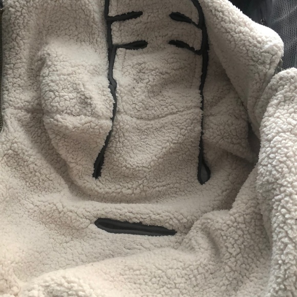 JJ Cole bundle me - Picture 3 of 5